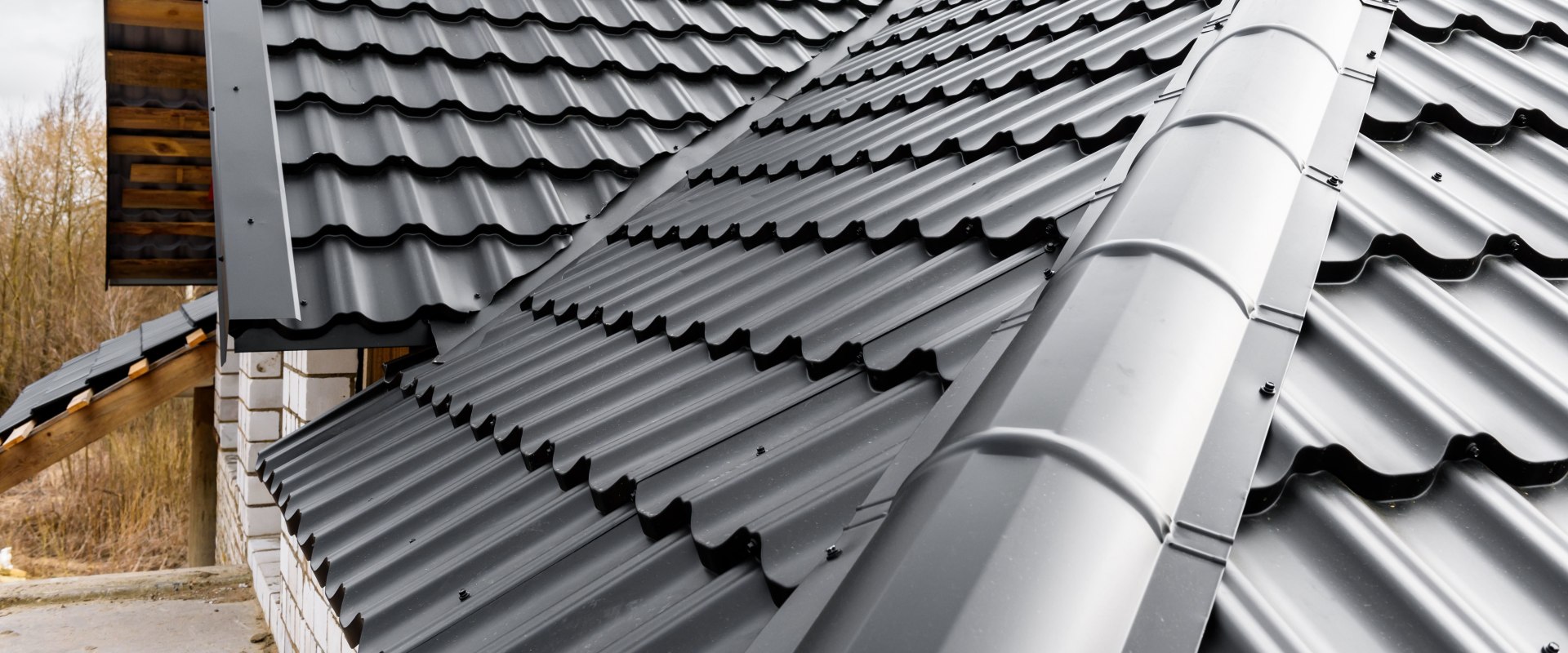 The Benefits of Metal Tile Roofs for Your Home or Business